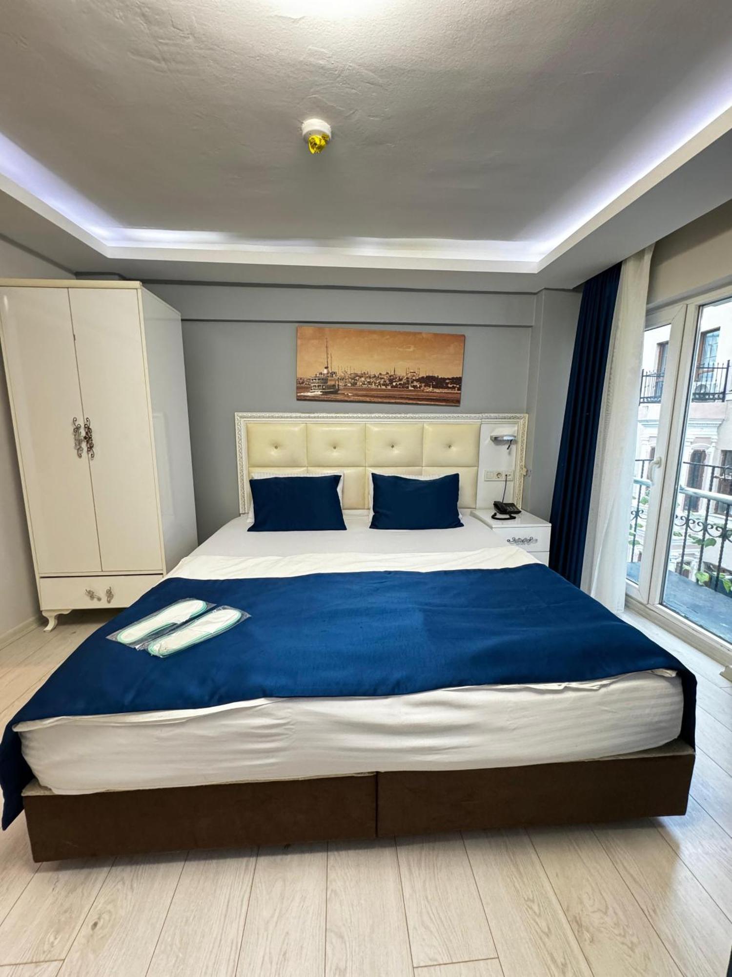 Taksim Istiklal Suites Istanbul Exterior photo