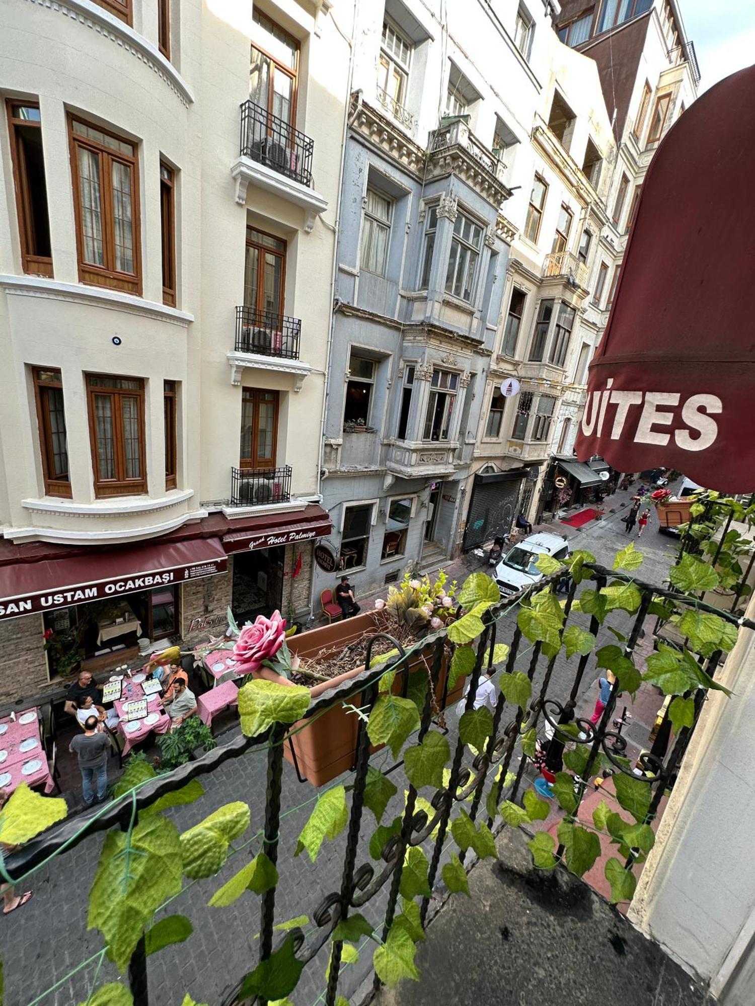 Taksim Istiklal Suites Istanbul Exterior photo