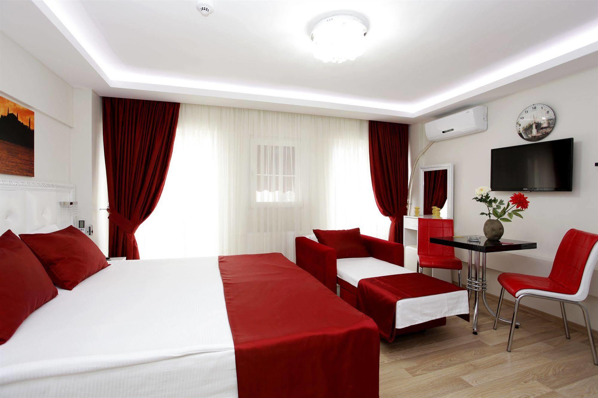 Taksim Istiklal Suites Istanbul Exterior photo